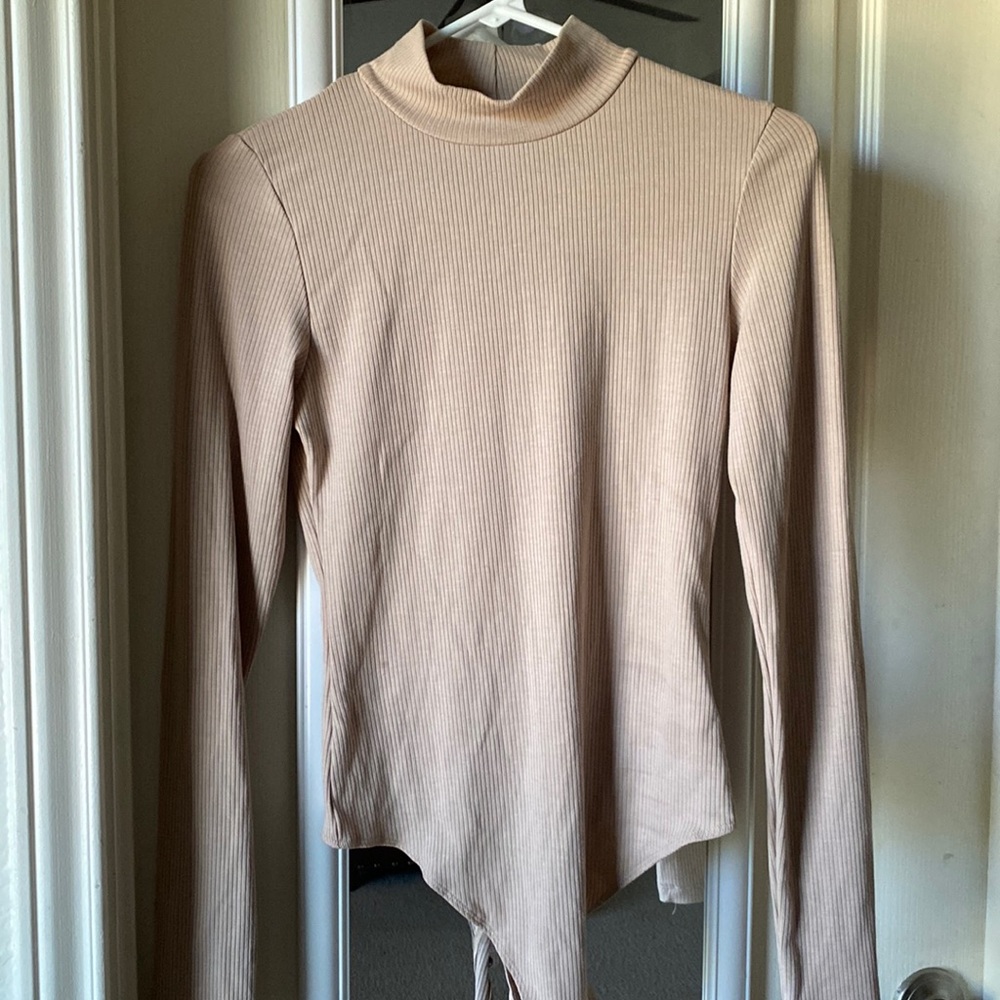American Eagle bodysuit- Size M only worn once 😊